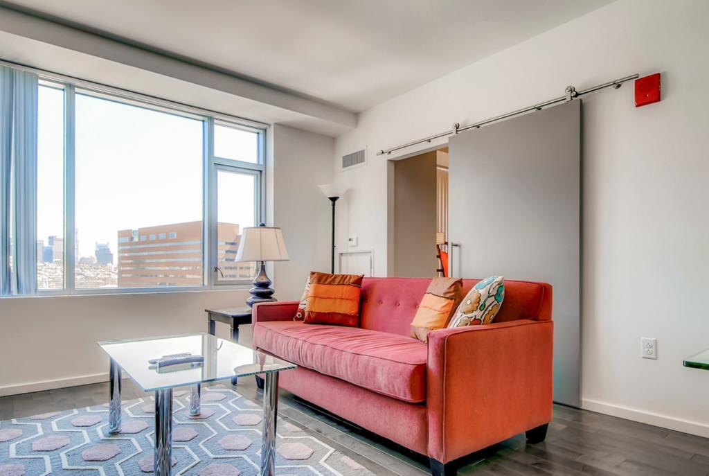 Global Luxury Suites At Kendall East Cambridge Room photo